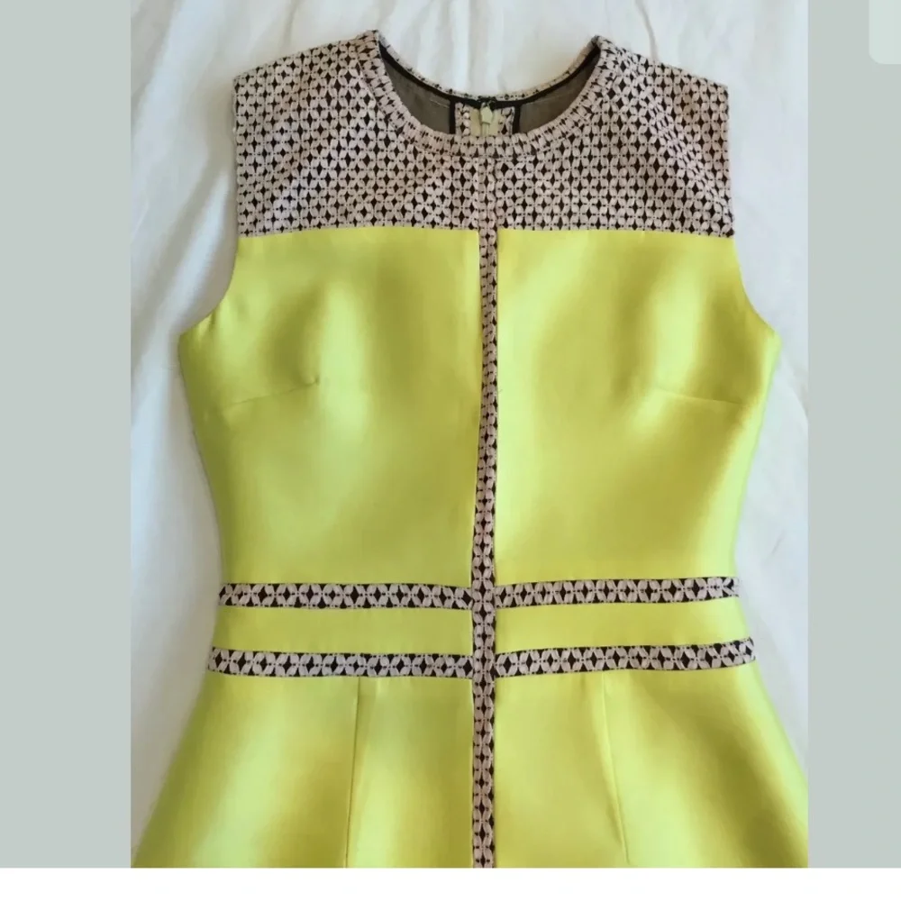 NEW***J. Mendel Dress US 4**$2700 - Picture 3 of 8